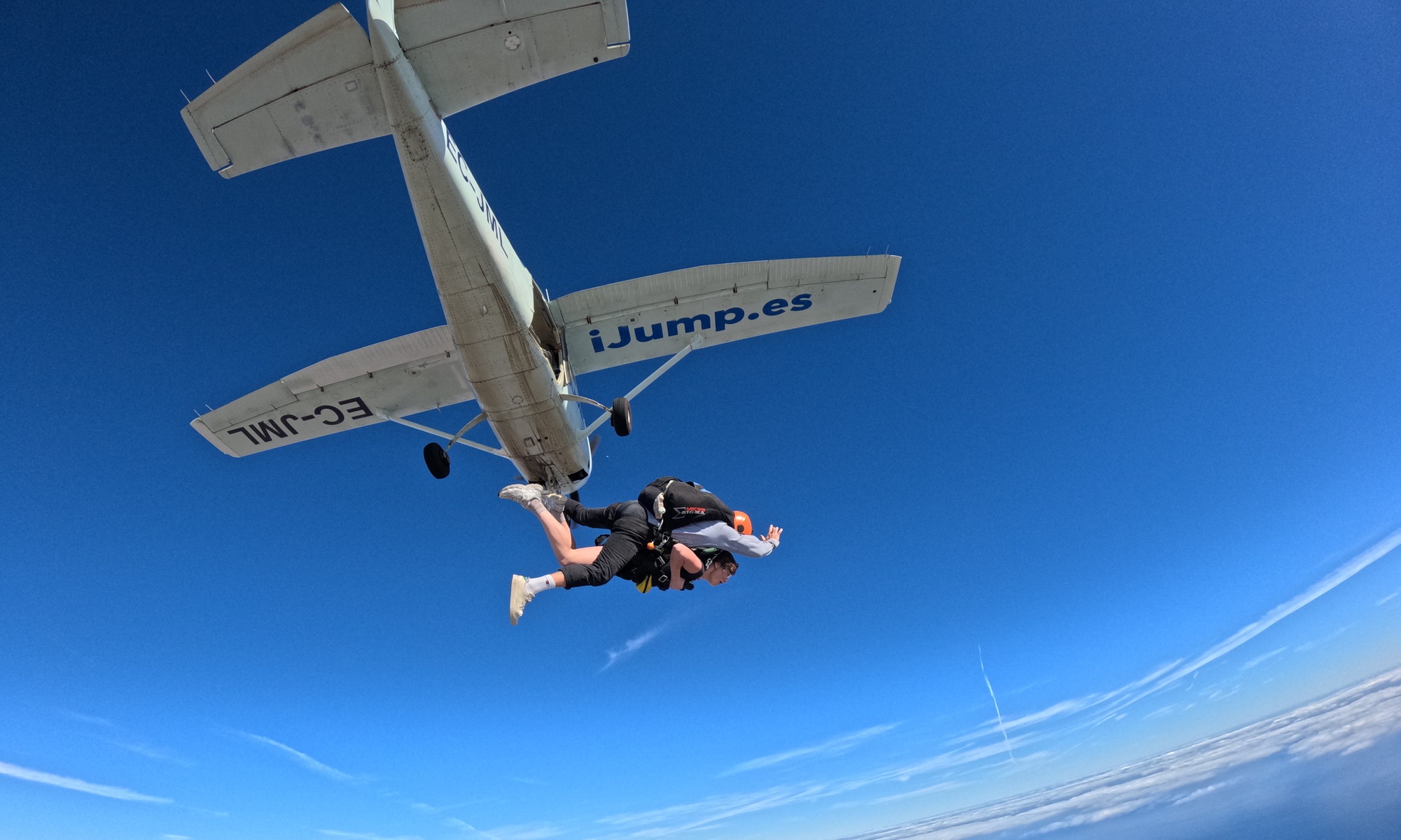 Salto en paracaídas y caída libre desde 3000 m con iJump Gran Canaria