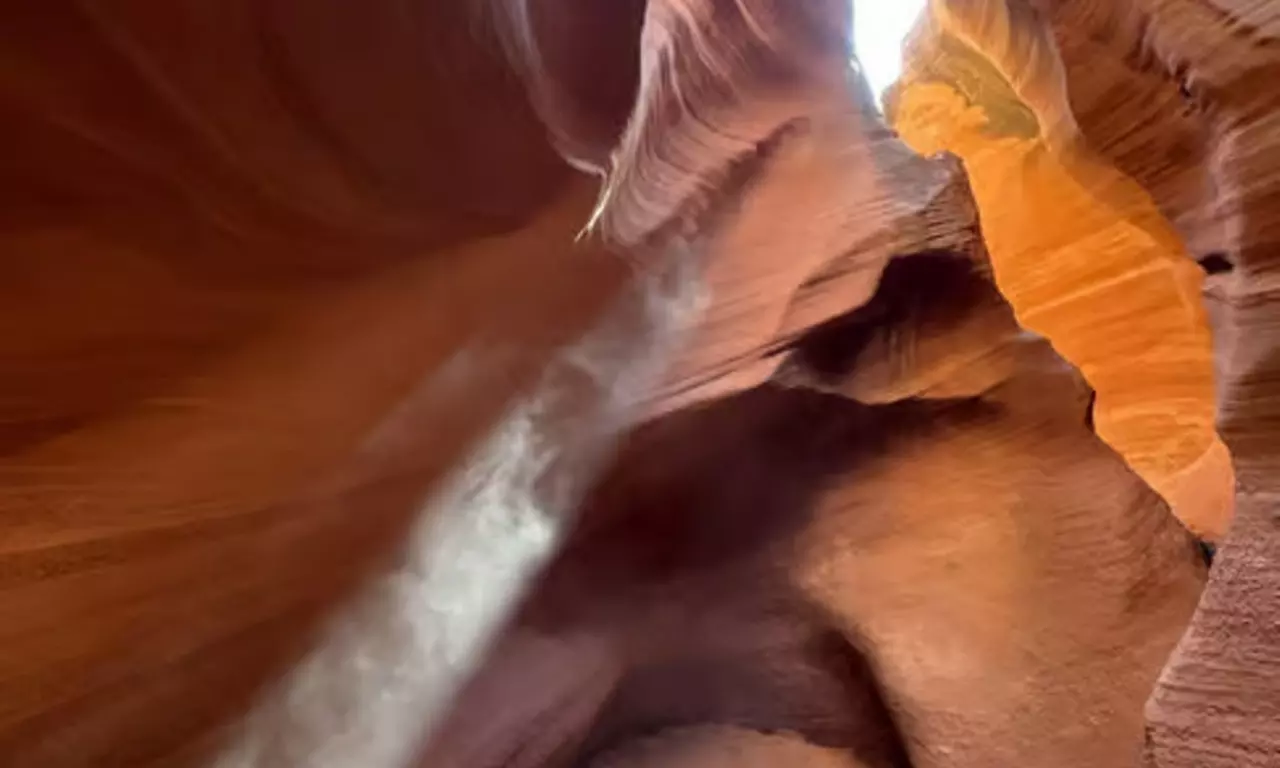 Guided Upper Antelope Canyon Hiking Tour - Navajo Nation