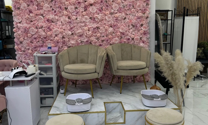 Image 2: Soin du visage au choix chez Shelove Institut