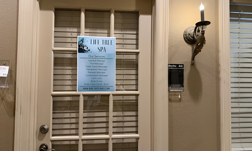 Image 4: Customized Swedish Massages for Deep Relaxation & Stress Relief