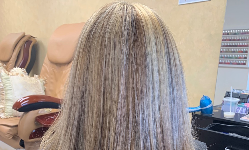 Image 9: Get a Haircut, Conditioning, Blow Dry, Highlights & More