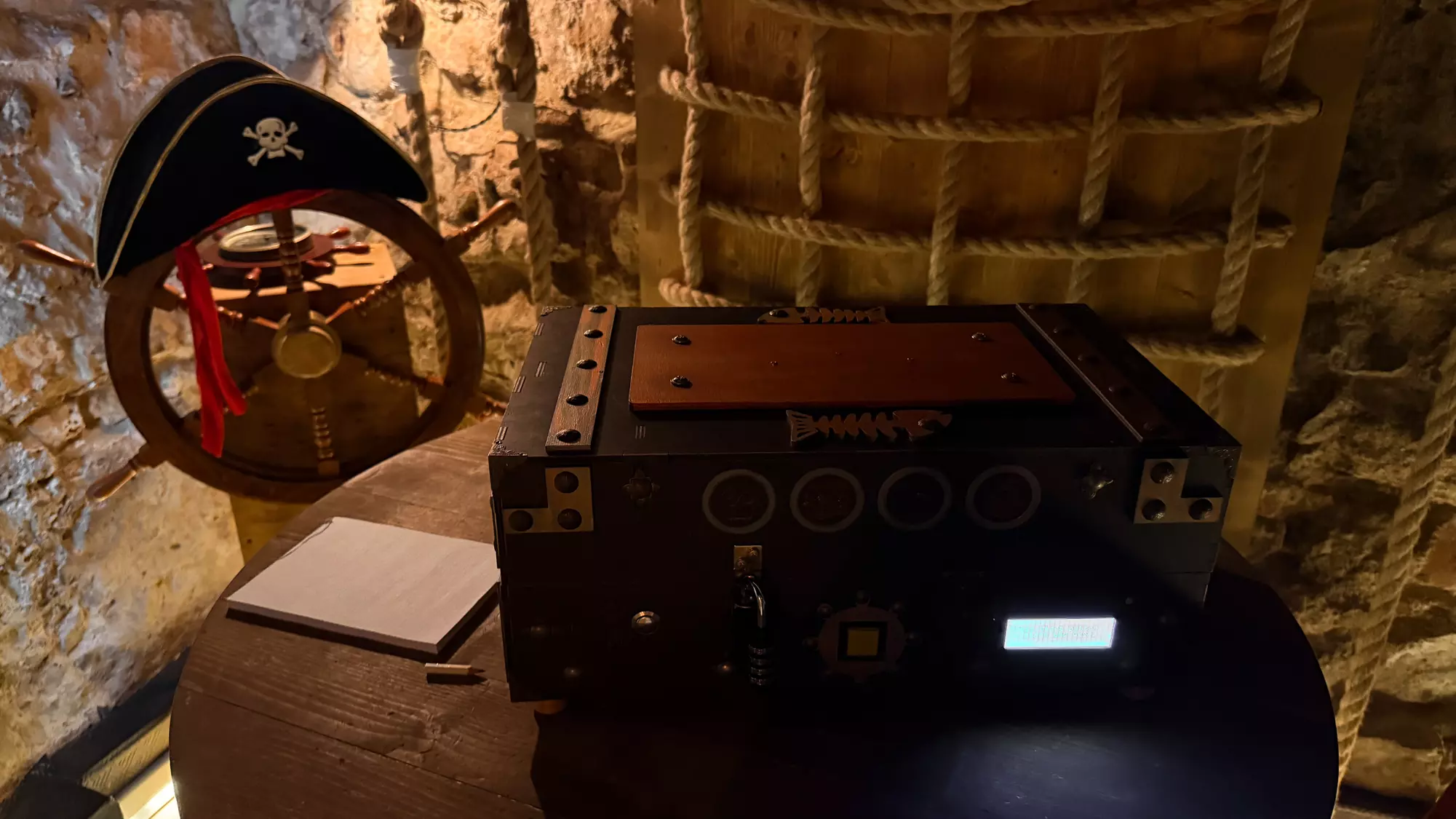 Gra typu escape the room – łamigłówki, przygoda i zabawa dla 2-4 osób