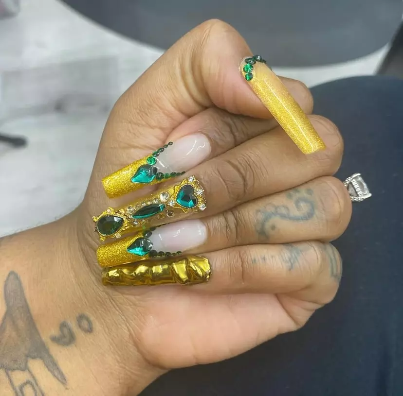 Choose Your Perfect Nail Length and Design Experience