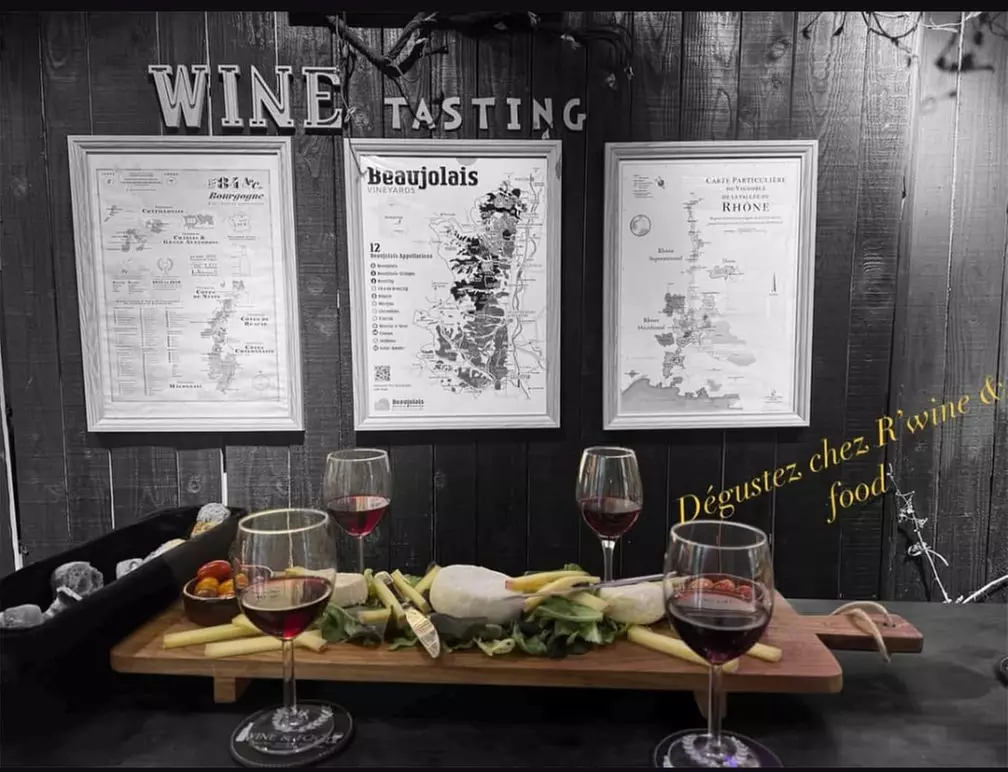 Dégustation de vins et plateau de charcuterie pour 2 à R'wine - food