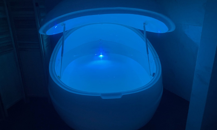 Image 3: Up to 57% Off on Flotation / Isolation Tank 