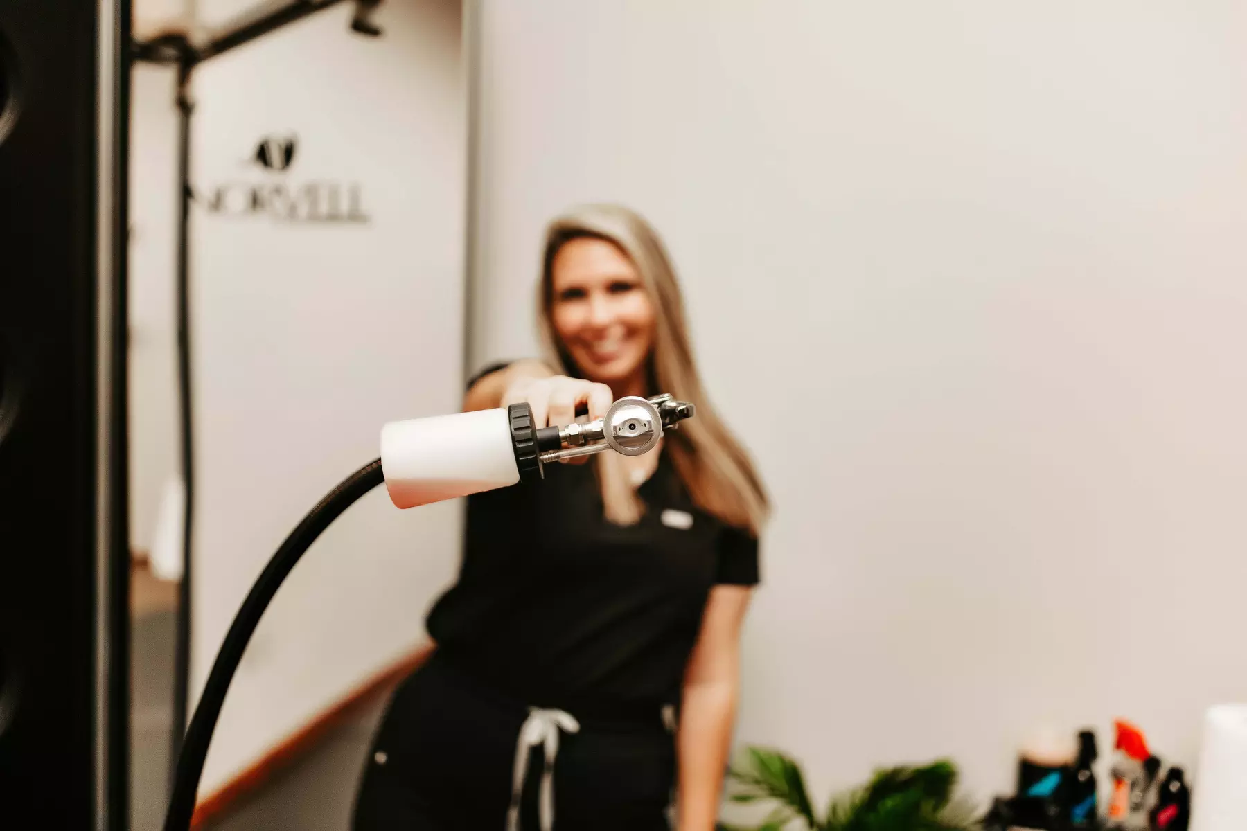 Get Gorgeous Brows with Lamination and Waxing Services