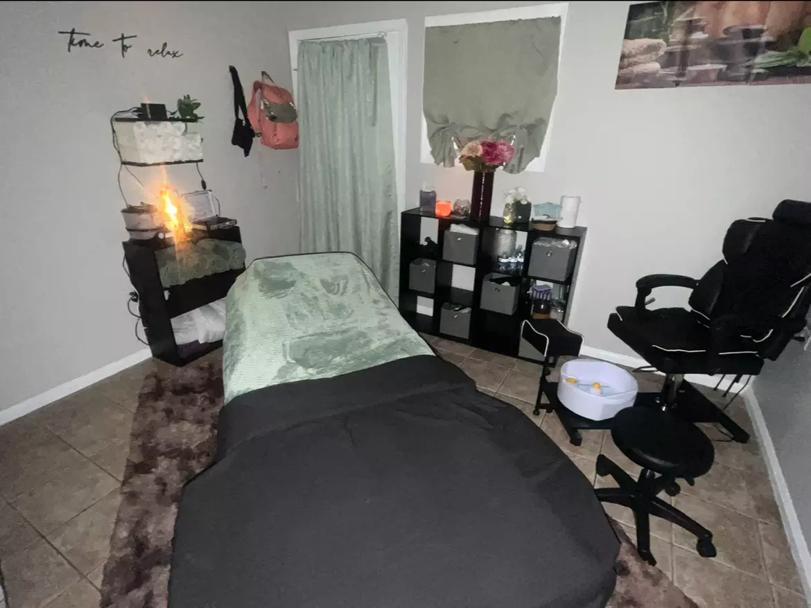 Relax with One 60 or 90-Minute Full-Body Massage for Couples