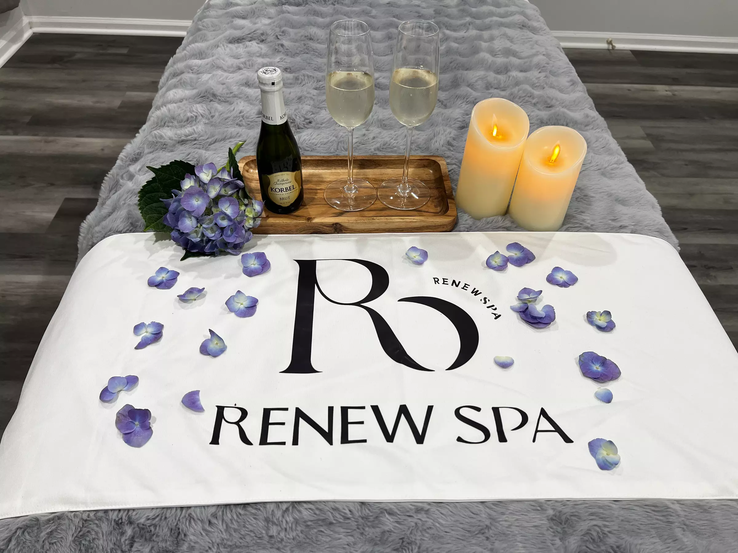 Up to 51% Off on Spa / Salon Beauty Treatments at renew spa