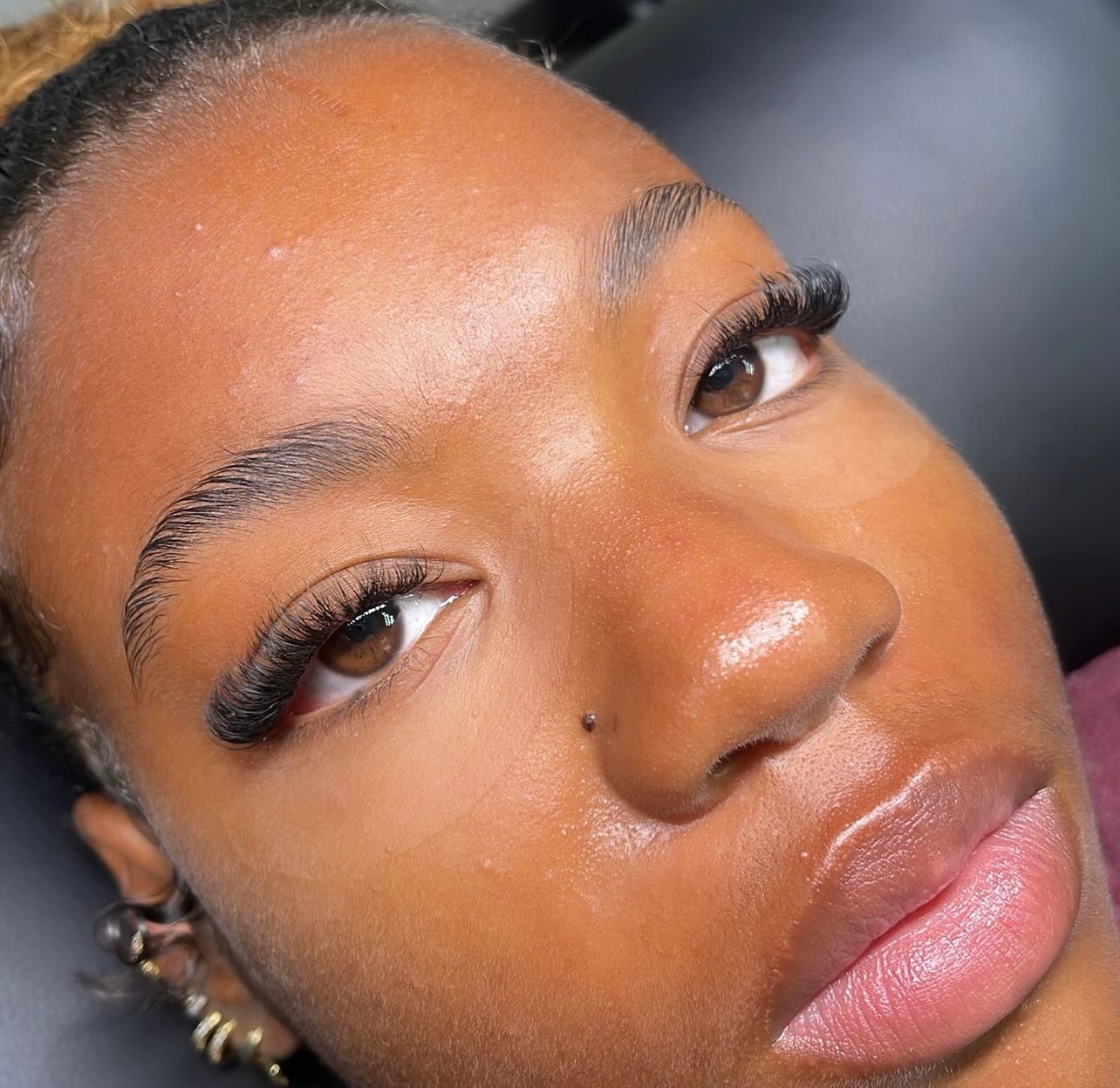 Enhance Your Eyes: Full Set Extensions