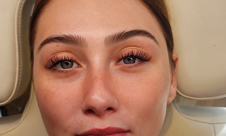 Image 2: Get Classic, Hybrid, Angel, or Russian Lash Extensions