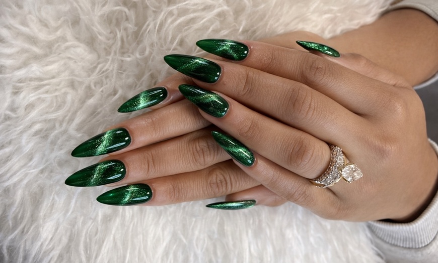 Image 7: Elevate Your Style with Short Full Set Acrylic/Gelx