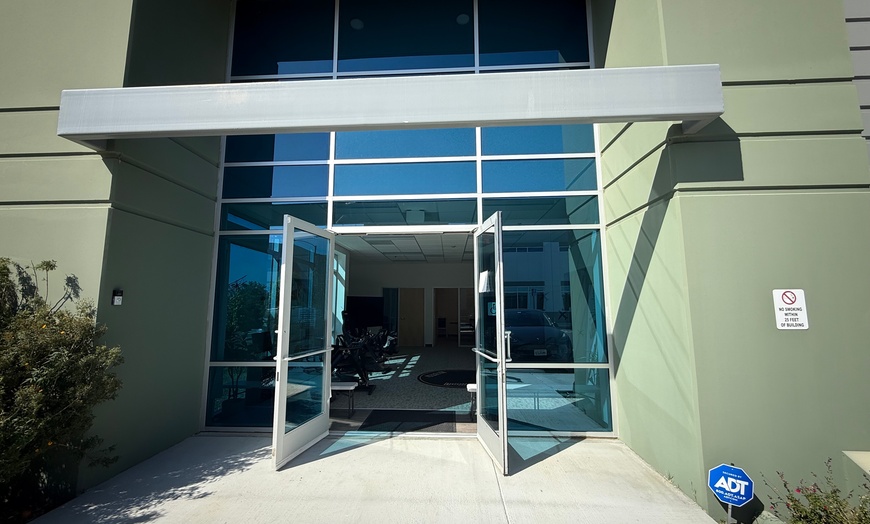 Image 2: Experience the Thrill of a Flight Simulator