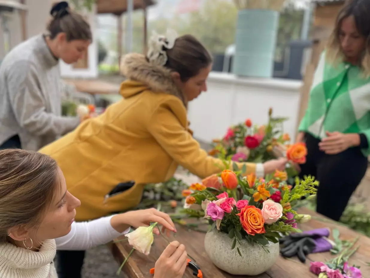 Unleash Your Creativity: Hands-On Floral Arrangement Workshop with Blooms and Balloons - Primary Image