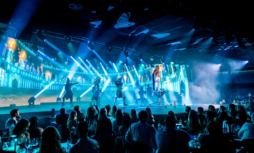 Image 7: Entrada al Scala Show con copa de cava y opción a cena para 1 o 2