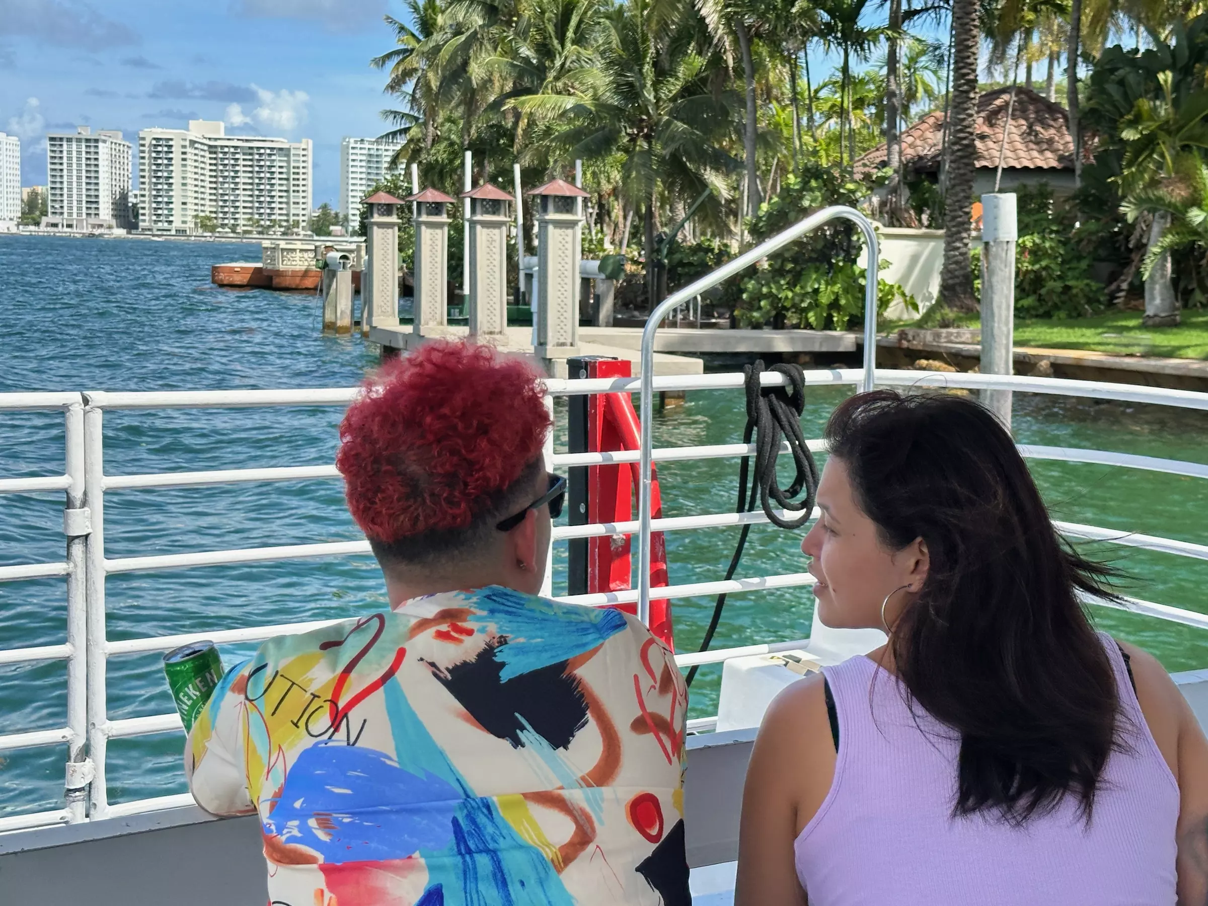 Scenic 90-Minute Miami Boat Tour of Millionaire Homes & Skyline – Narrated Cruise from Downtown