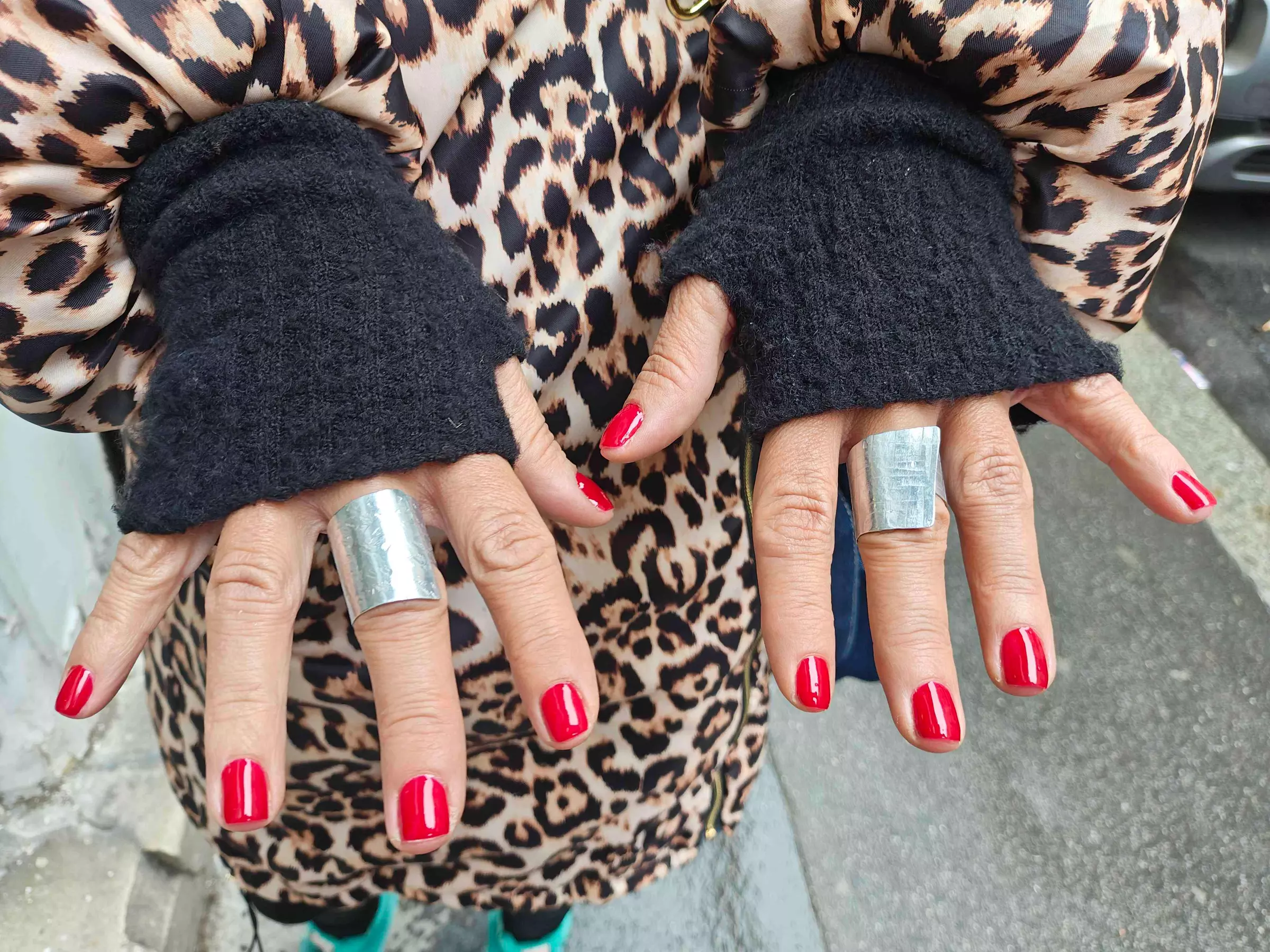 Beauté des ongles des mains ou des pieds avec pose de vernis semi-permanent (jusqu'à 63% de remise) - Primary Image