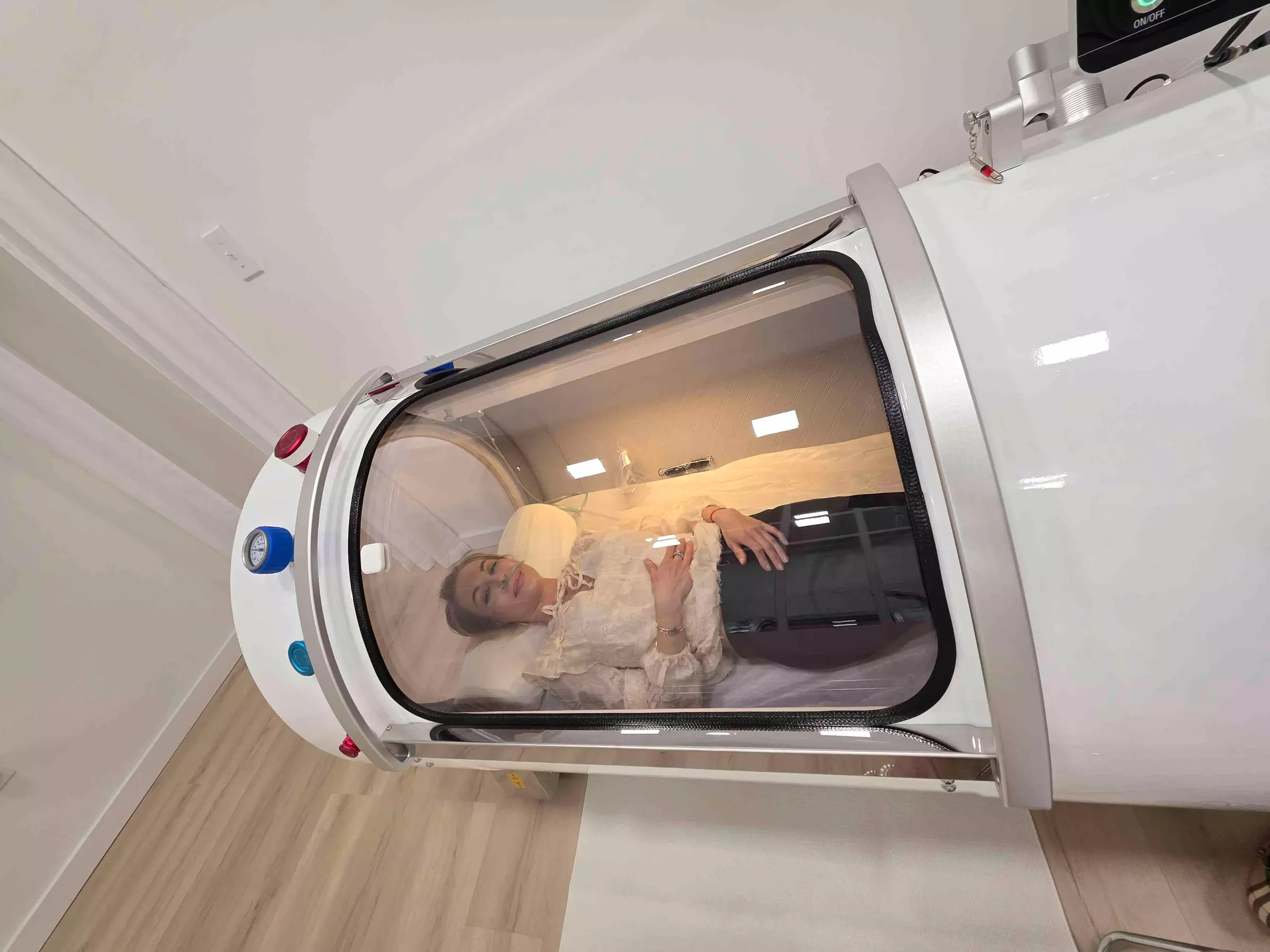 Up to 30% Off on 90 Minute Hyperbaric Oxygenation in NIRStudio