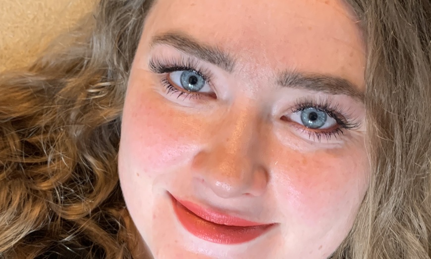 Image 6: Up to 50% Off on Eyelash Extensions at QueenVLashesUK