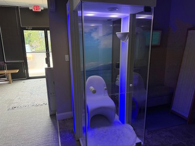 One 30-Minute Salt Cave or Infrared Sauna Session for One Person - Stretchology