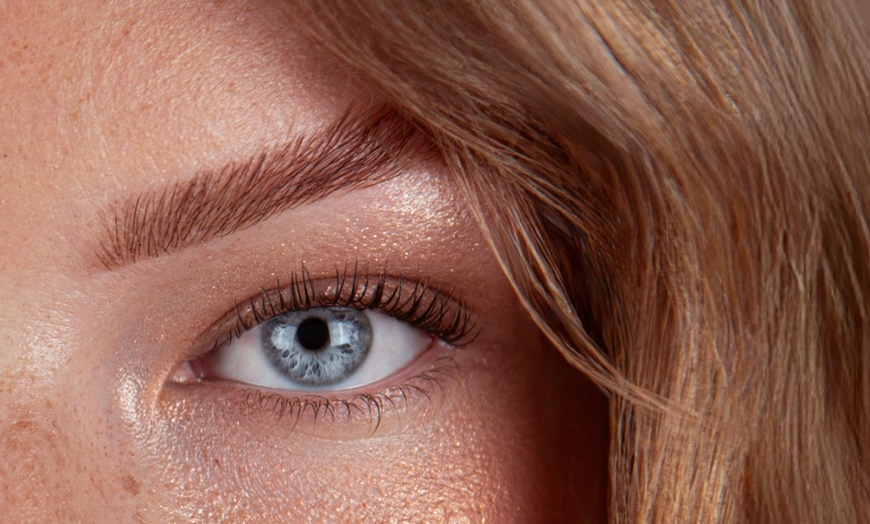 Image 3: Rehaussement cils et browlift à l'institut Lisa Mendes 