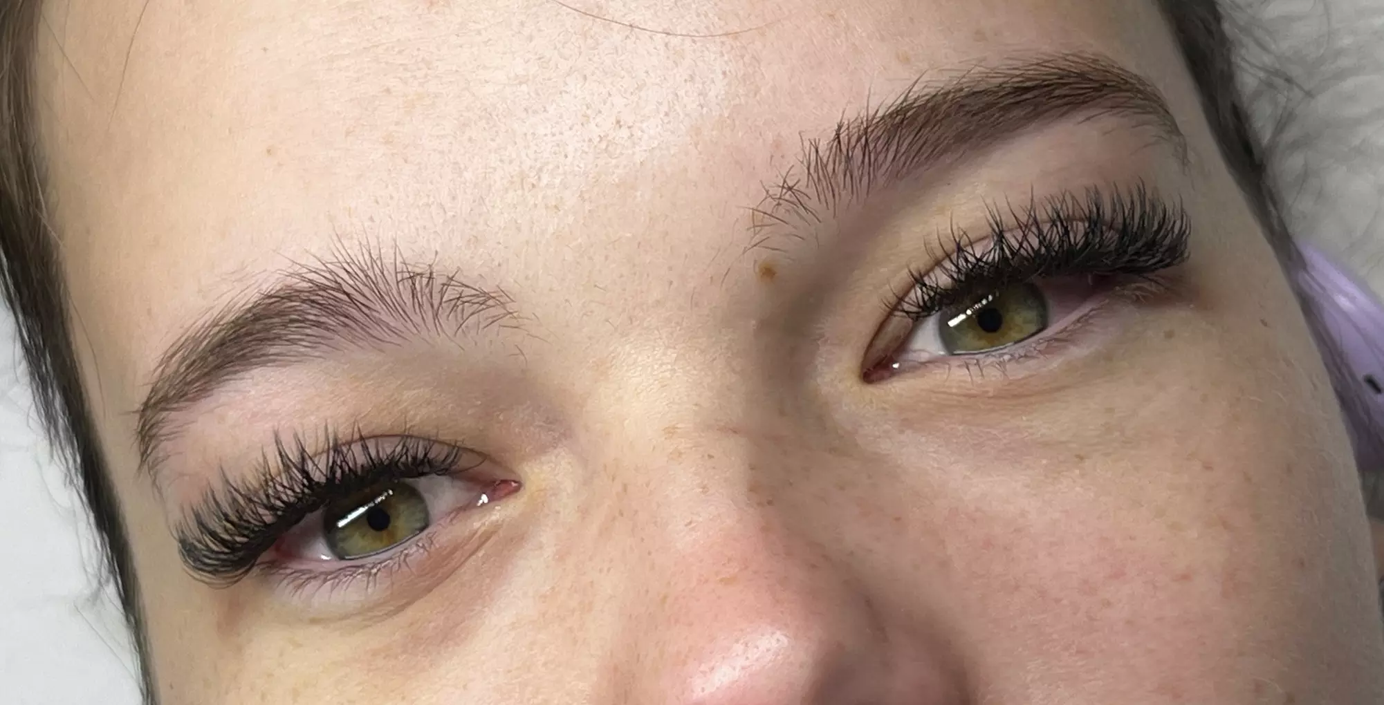 Get Full Sets Classic, Hybrid, or Volume Eyelash Extensions