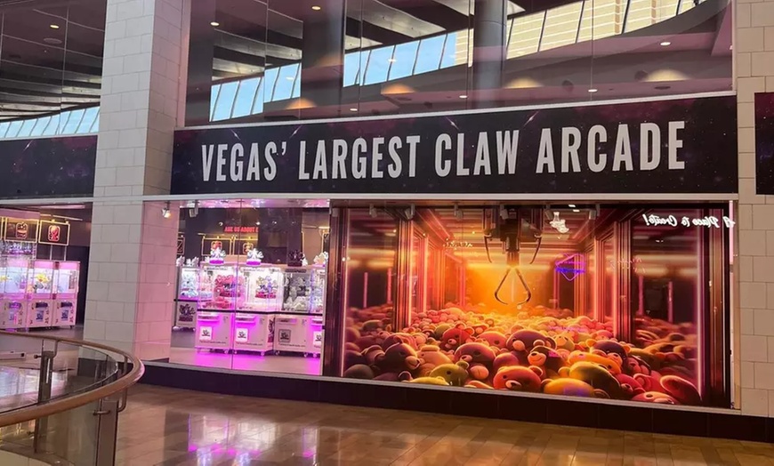 Image 2: 20 or 30 Tokens for Las Vegas' Biggest Claw Arcade! 
