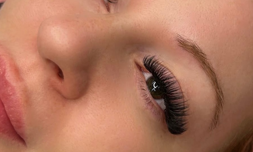 Image 1: Up to 34% Off on Eyelash Extensions at MYLASHBAE