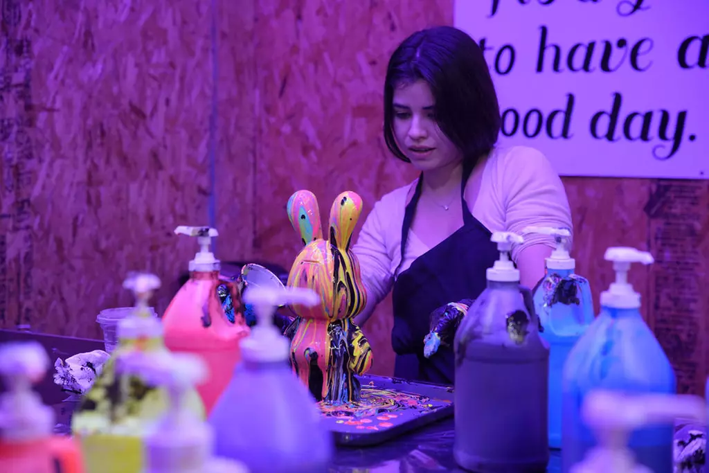 Hands-On Fluid Art Class at The Studio 1016 – Boise, ID