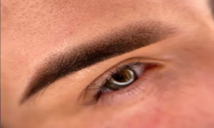 Get Effortless Beauty with Permanent Makeup Sessions