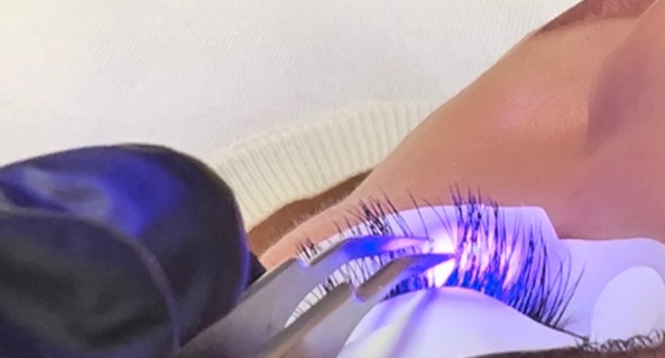 Transform Your Look: Faux Mink Individual Classic Lash Extensions