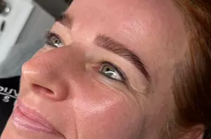 Henna pudrowa brwi z opcjonalną geometrią oraz regulacją w Zafir Beauty&Balance (do -51%)