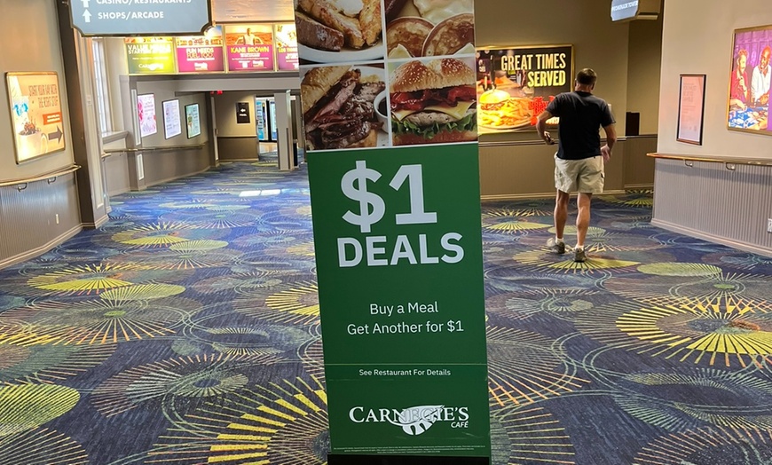 Image 4: Las Vegas to Laughlin - 8-Hour Riverside Refresh Day Tour