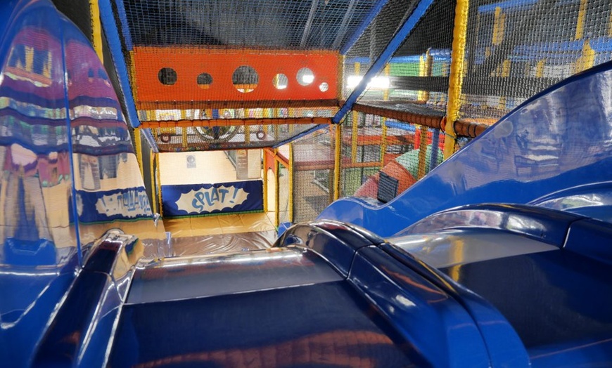 Image 1: Classic Party for 15 or 20 Children w/ Party Room, Host & Hot Buffet 