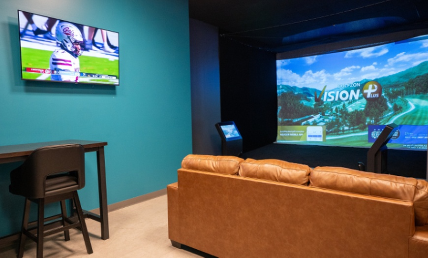 Image 3: Golf Simulator Experience – Private Bay Play & Tech Perks