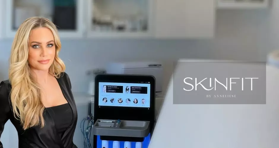 Deluxe HydraFacial with Mask & LED Light Therapy Options