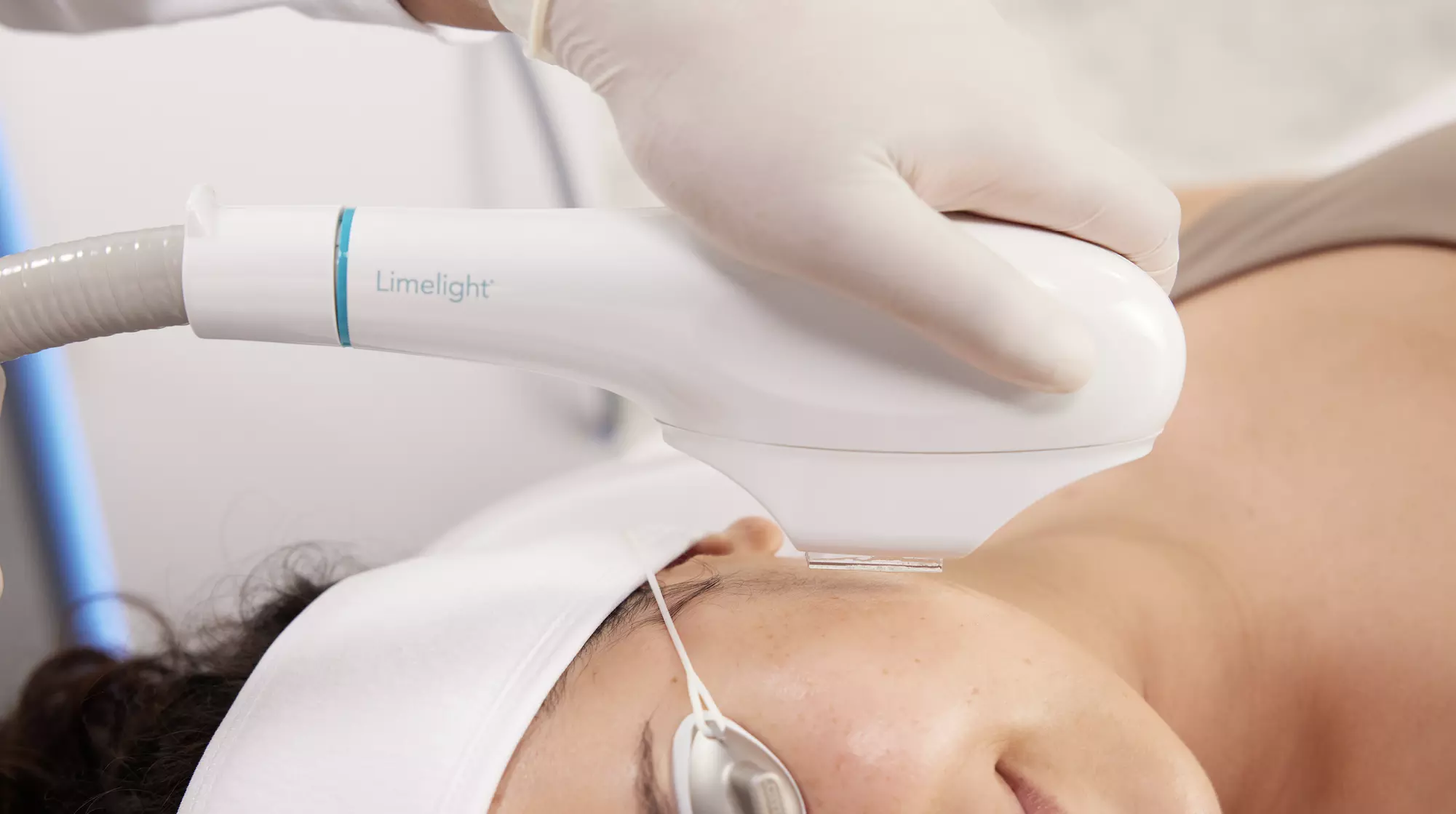 Revitalize Your Skin with IPL Photo Facials for Full Face w/w/o Neck