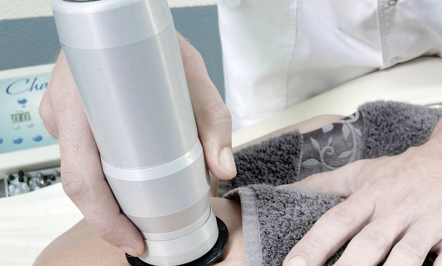 Image 6: Karty podarunkowe do wydania na usługi w salonie Estetic World