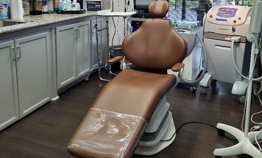 Image 2: Transform Your Smile with One Flip Lip Session at Dr. Keshwani at Elite Doc Health & Beauty (Up to 31% Off)