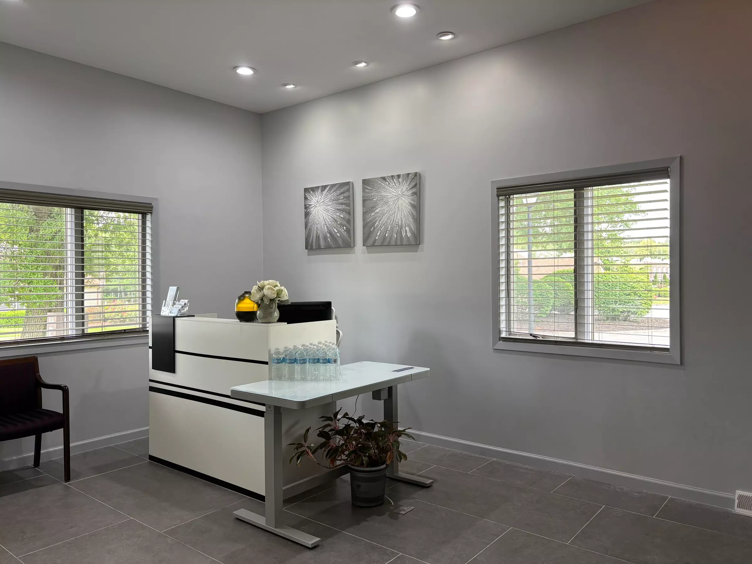 Enjoy a 60 or 90-Min Lymphatic Drainage Massage w/ a Red Light Session
