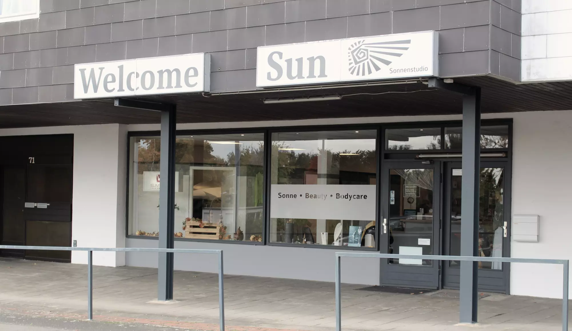 1 - 5 Sitzungen Slimyonik Bodystyler oder LED-Maske Liftmee