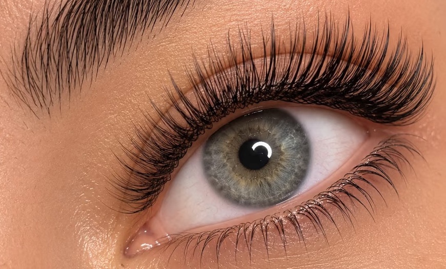 Image 3: Up to 59% Off on Initial Application at EN BEAUTY