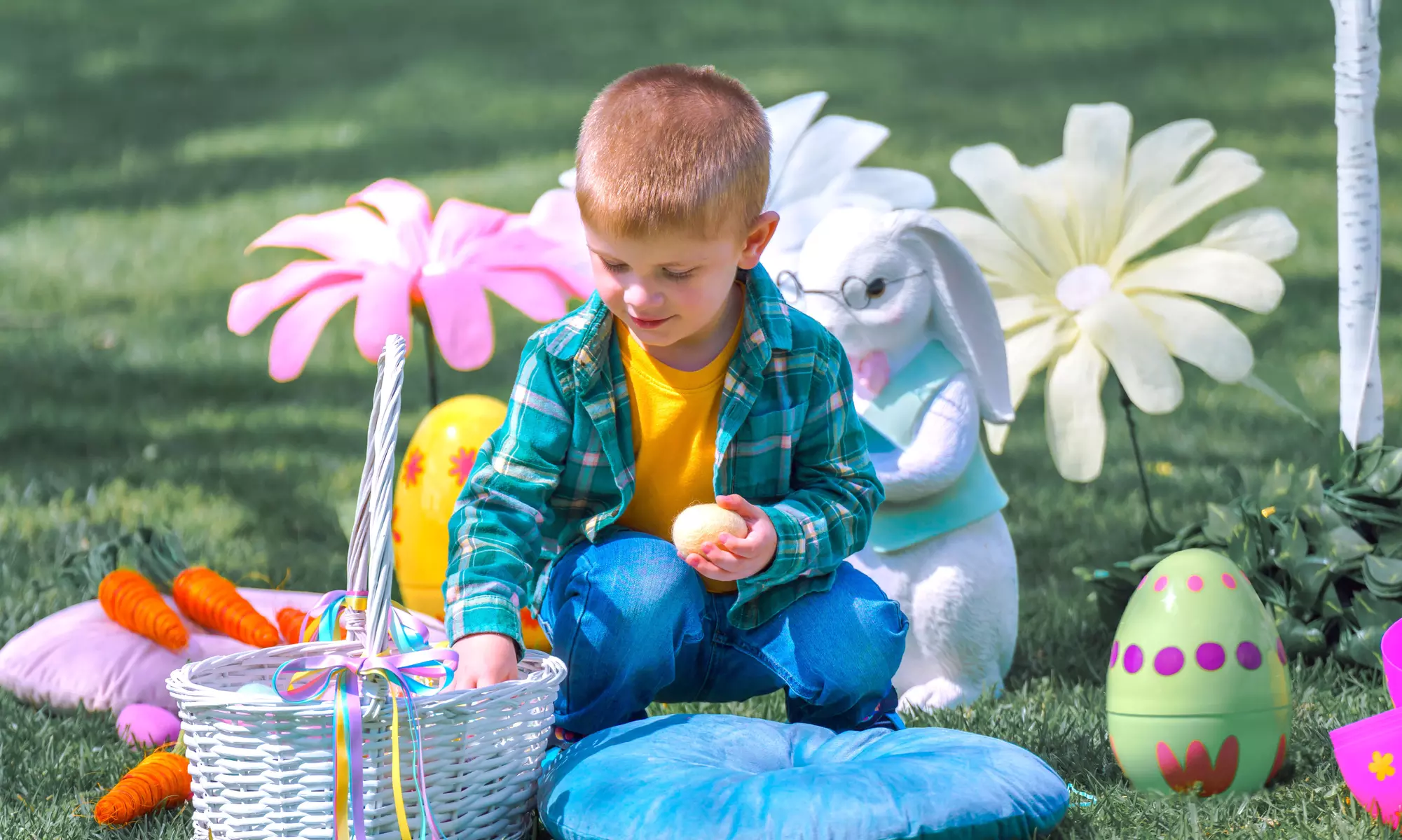 Up to 60% Off on Outdoor Photography at Holiday Photo