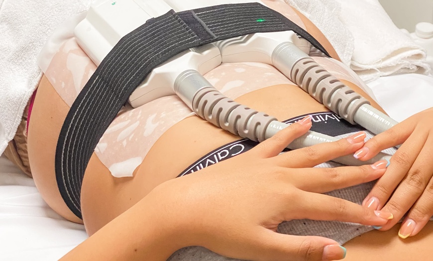Image 3: Cryo-Lipo Body Contouring & Optional EMS Muscle Toning
