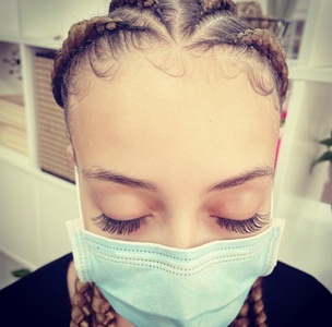 Full Set of Premium Mink Individual Eyelash Extensions: 100 Pieces Per Eye - Lash Paradise