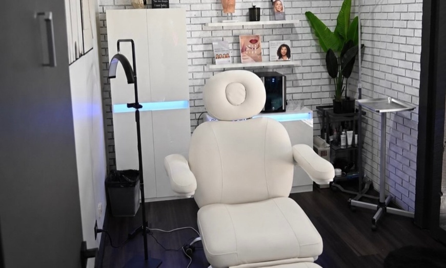 Image 3: Up to 35% Off on Exfoliating Facial at Obsidian Aura Med Spa
