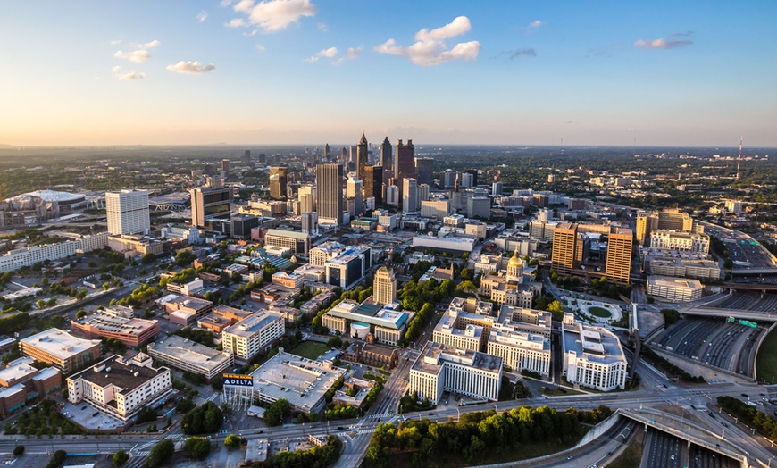 Image 7: Private Helicopter Tours with Champagne & Dinner – Atlanta