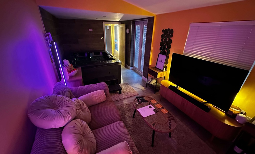 Image 8: Up to 33% Off on Massage - Deep Tissue at MC MASSAGES Ltd.