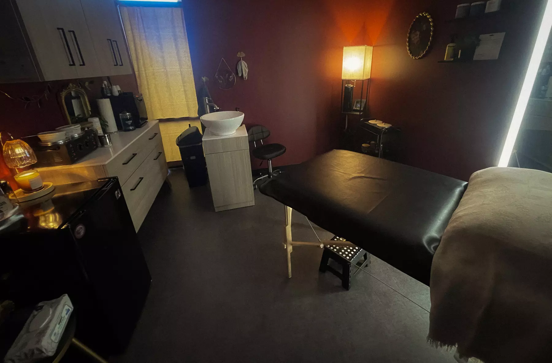 Smooth Skin with Brazilian or Bikini Sugaring Session