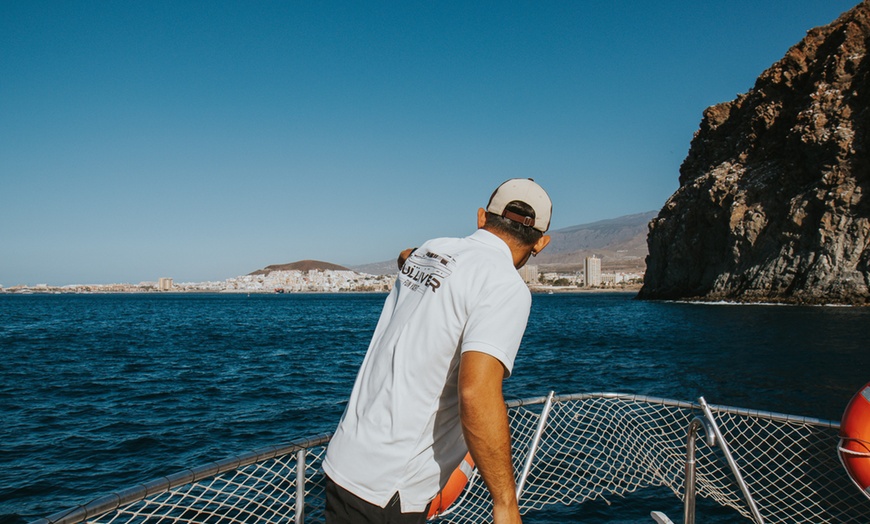 Image 9: Diversión en el mar: excursión en yate con comida, bebida y juegos