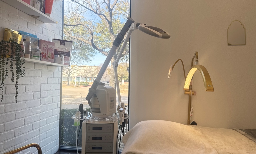 Image 5: Get a Luxury & Deluxe Dry Gel Manicure and Pedicure Options